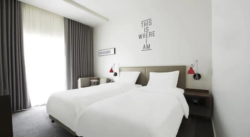 DOUBLE STANDARD Room, Rove City Centre, Dubai