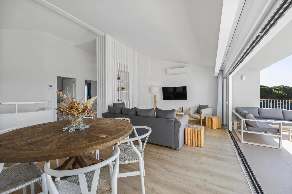 TOWNHOME THREE BEDROOMS Room, Vale Do Lobo Resort, Algarve
