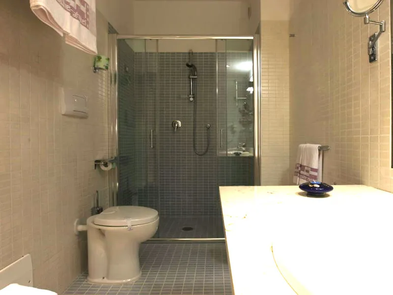 Room, La Costiera, Naples