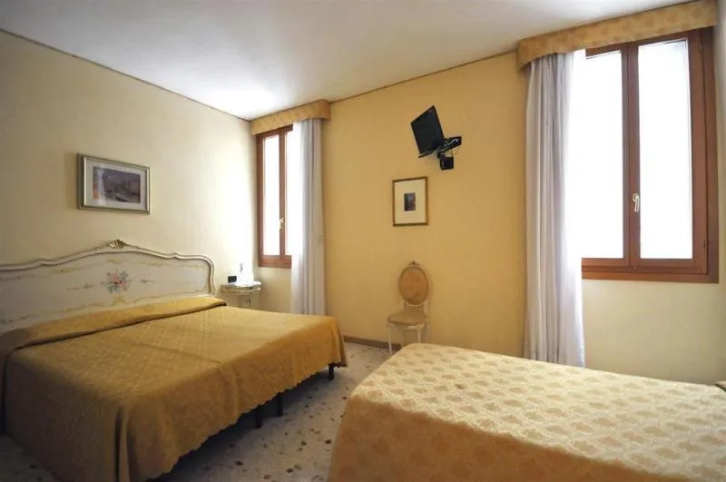 General view, Ca' Leon d'Oro, Venice
