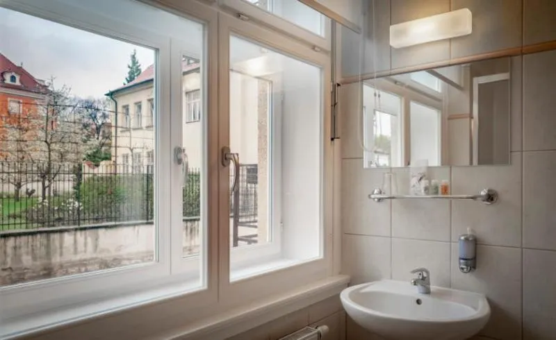 SINGLE SUPERIOR Room, Pytloun Kampa Garden Hotel Prague, Prague