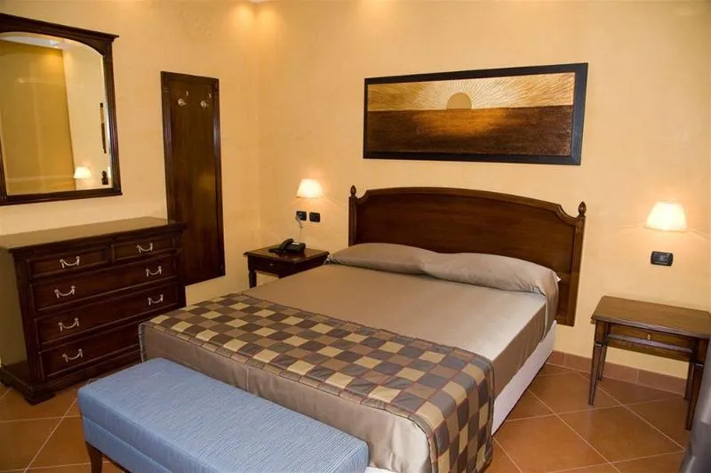 Room, Artemis, Palermo