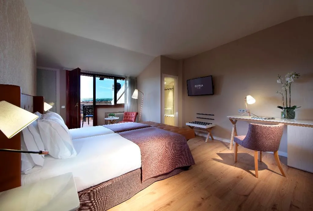 Room, Dorma Casa de los Linajes, Madrid