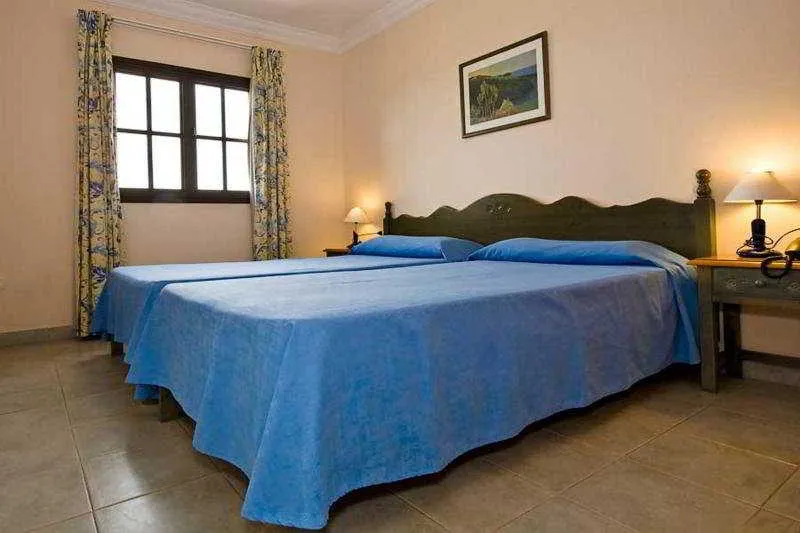 Room, Residencial el Conde, La Gomera
