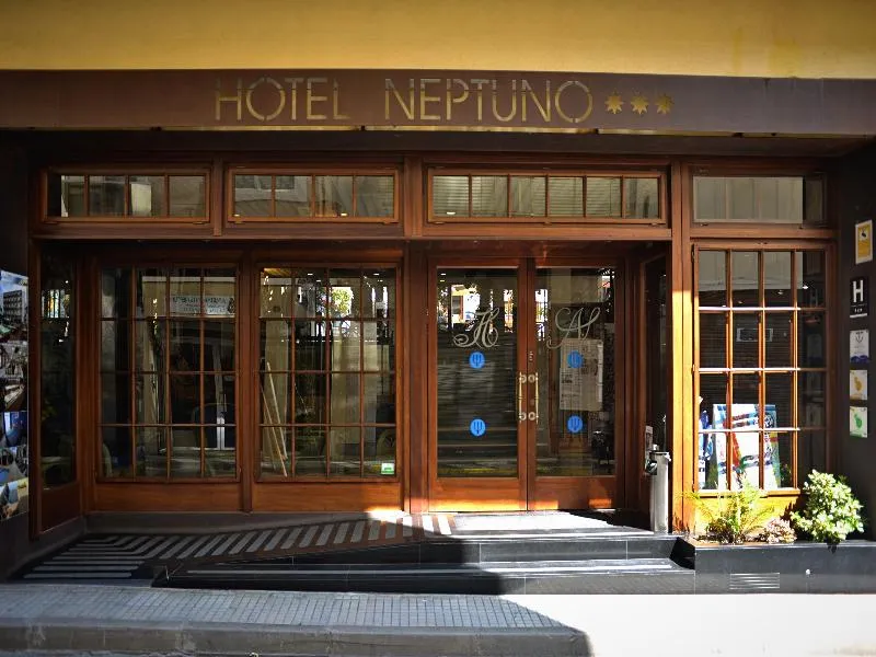 General view, Apartamentos Neptuno Calella, Costa Brava