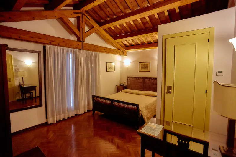 Room, Riviera dei Dogi, Venice