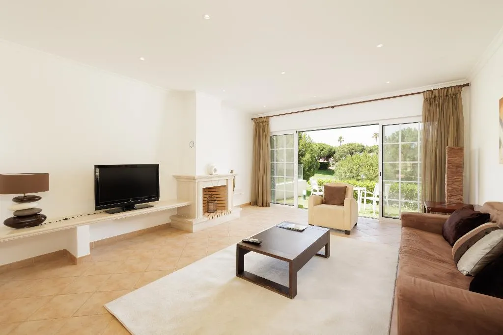 TOWNHOME CAPACITY 4 ONE BEDROOM Room, Vale Do Lobo Resort, Algarve