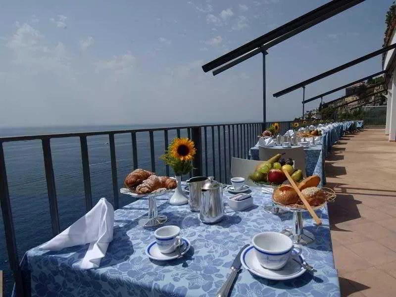 Restaurant, Miramalfi, Naples