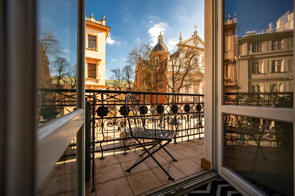 Room, Senacki, Krakow