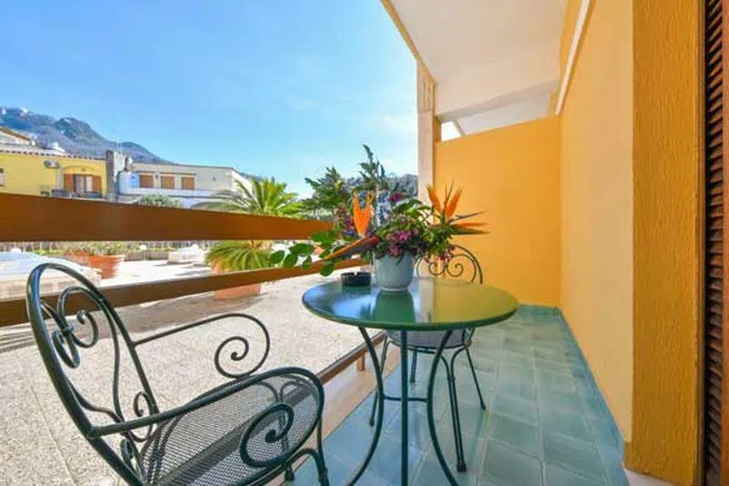 Room, Grand Hotel Terme Di Augusto, Naples