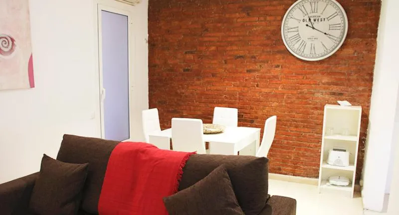 APARTMENT SUPERIOR CAPACITY 3 Room, Travessera Parc Guell Apartamentos, Barcelona