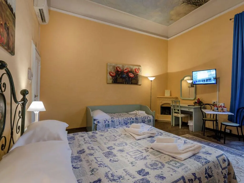 TRIPLE STANDARD Room, Il Pitti Soggiorno, Florence
