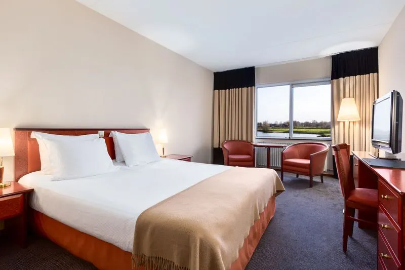 DOUBLE WITH VIEWS Room, NH Arnhem Rijnhotel, Amsterdam