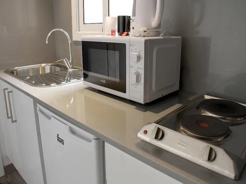 QUADRUPLE STANDARD Room, Aparthotel Atenea Calabria, Barcelona