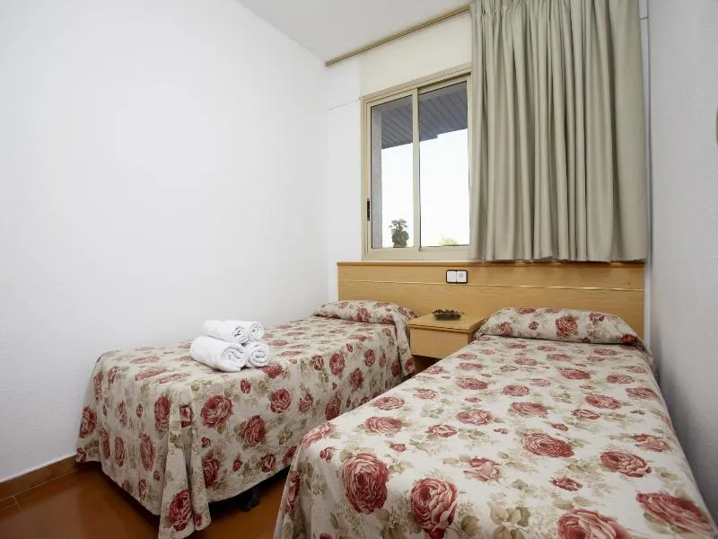 APARTMENT CAPACITY 4 ONE BEDROOM Room, Mediterranean Suite, Costa Dorada