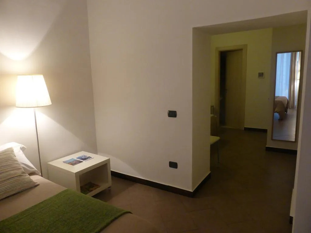 QUADRUPLE STANDARD Room, iBed Napoli B&B, Naples