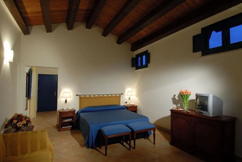 Room, Relais Angimbè, Palermo