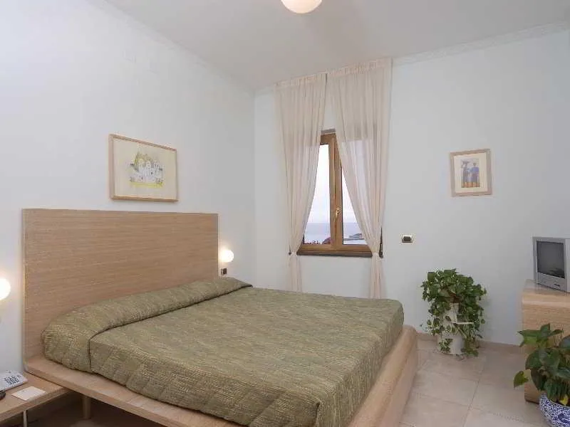 Double or Twin SEA VIEW Room, Villa Carolina, Naples