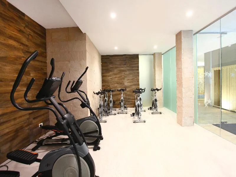 Sports and Entertainment, Iberostar Waves Cala Millor, Majorca