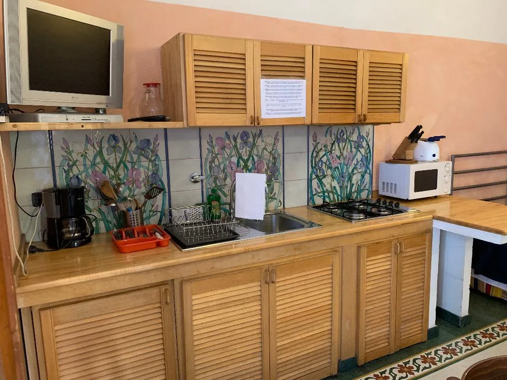 APARTMENT ONE BED Room, Gemini City Centre Studios, Florence