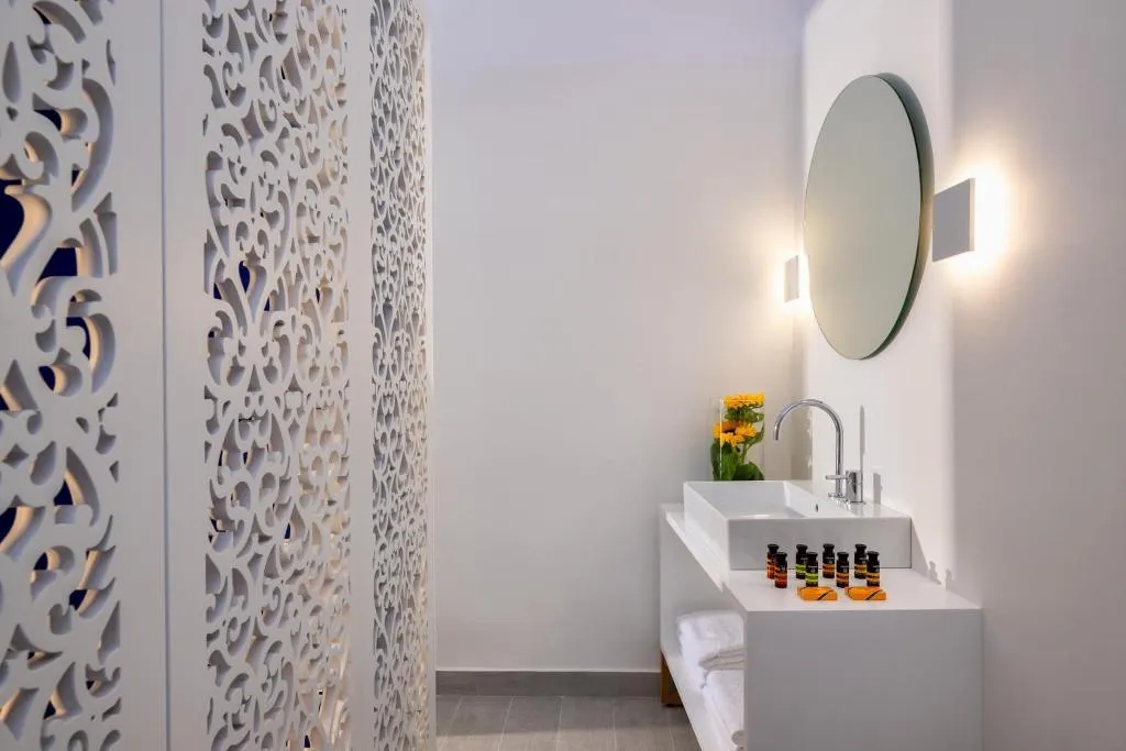 SUITE WITH PRIVATE POOL Room, Palm Island Suites, Santorini