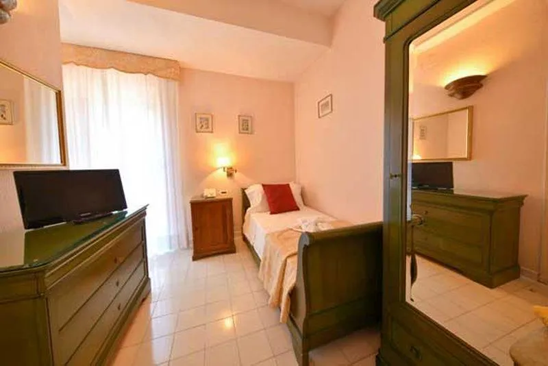SINGLE ONE BED Room, Grand Hotel Terme Di Augusto, Naples