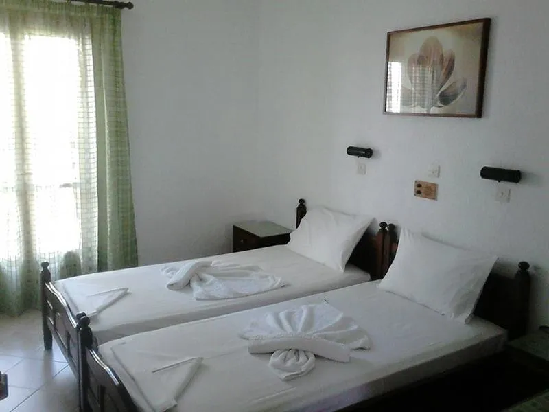 Room, Smaragda, Samos