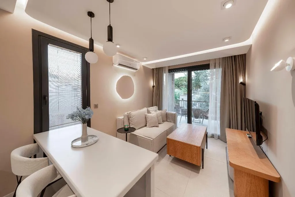 FAMILY ROOM CAPACITY 5 Room, Helis Suites, Bodrum