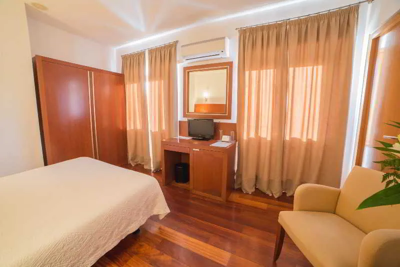 Room, Acinipo, Costa Del Sol