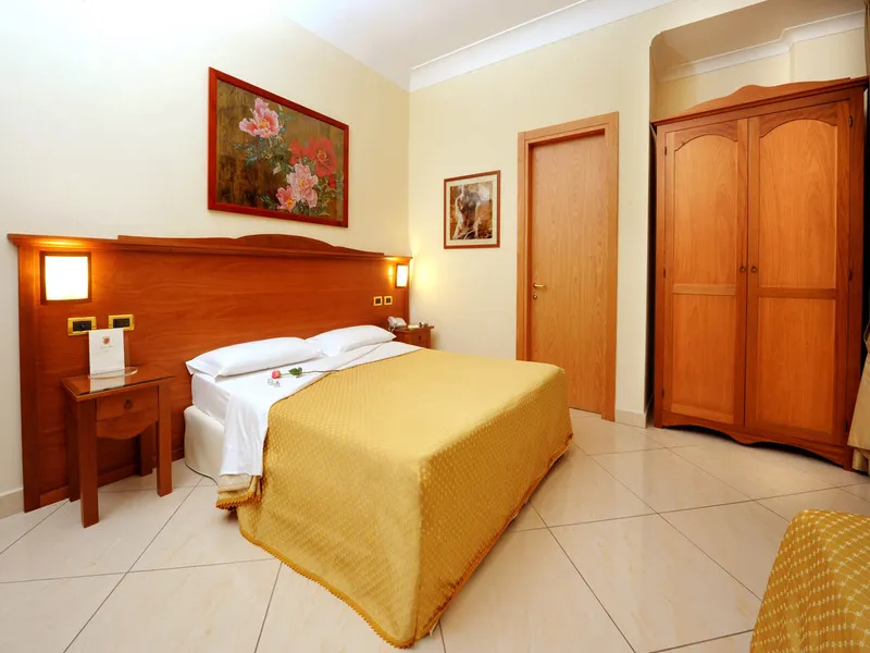 Double or Twin STANDARD Room, Buono, Naples