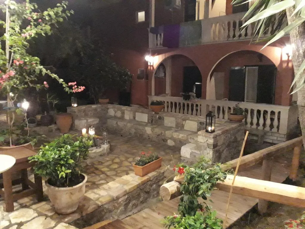 Restaurant, Pierhouse Hotel In Gouvia, Corfu