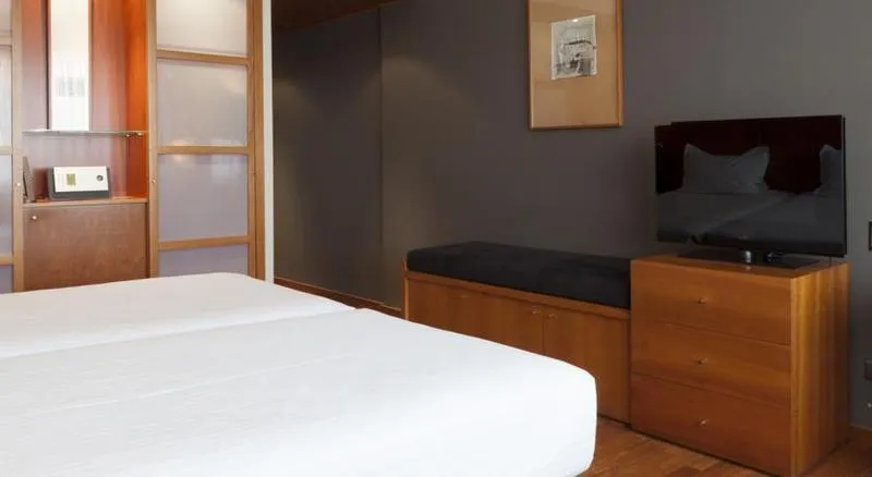 DOUBLE SINGLE USE STANDARD Room, AC Málaga Palacio, Costa Del Sol