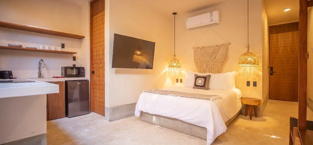 STUDIO QUEEN SIZE BED Room, Nuee Tulum, Cancun Area