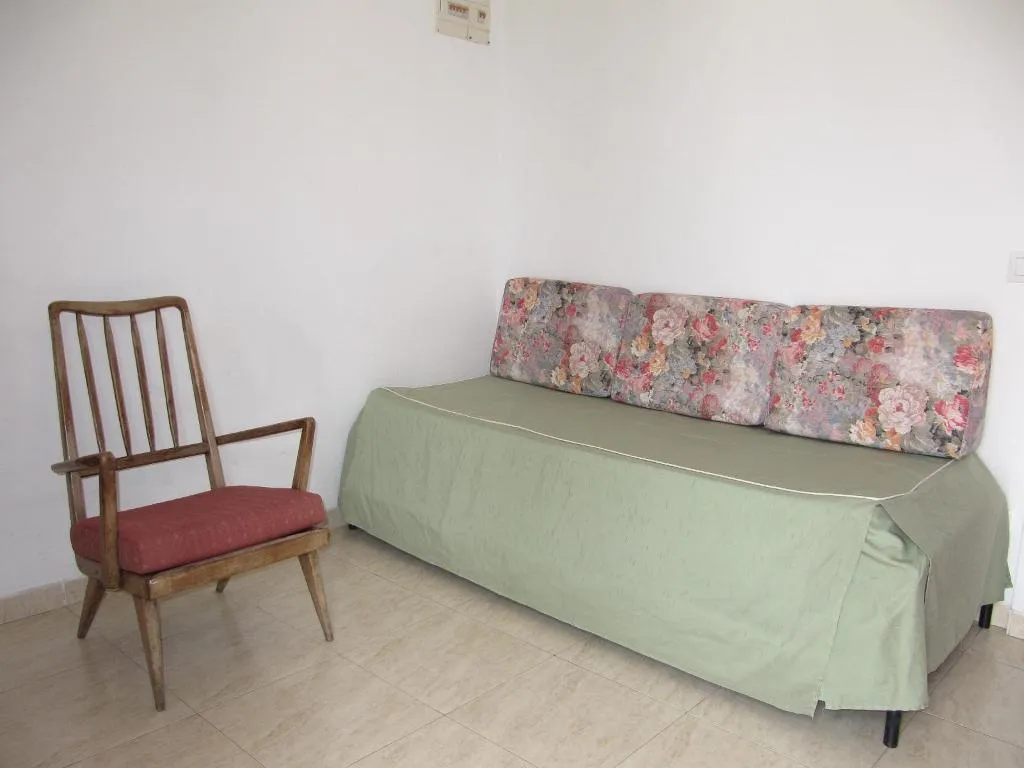 STUDIO CAPACITY 2 Room, Corcega, Costa Dorada