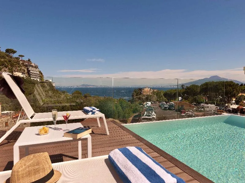 Pool, Rivage Hotel, Naples