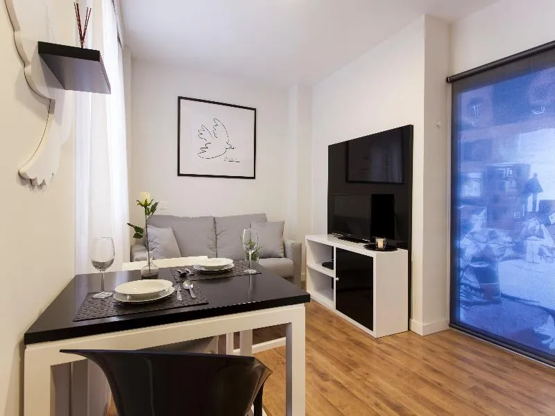 APARTMENT TWO BEDROOMS Room, Apartamentos Picasso Suites Málaga, Costa Del Sol