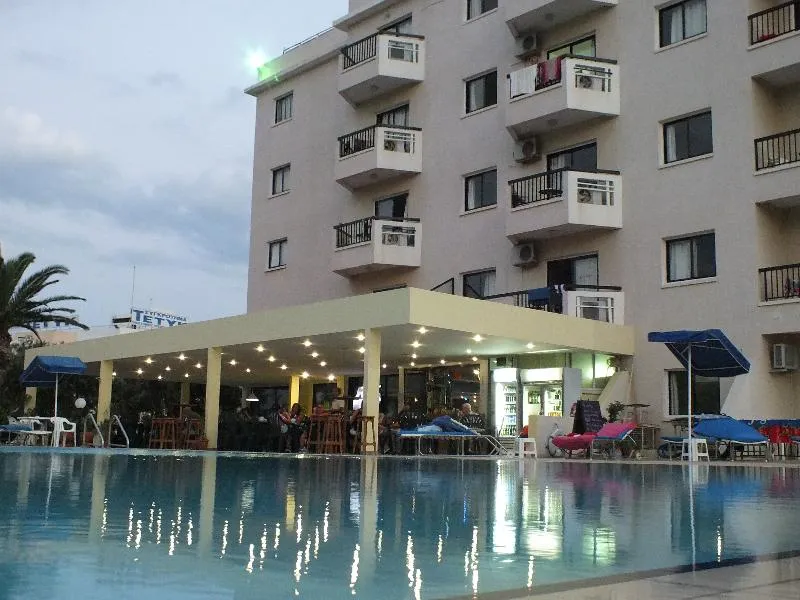 Bar, Livas Hotel Apartments, Cyprus