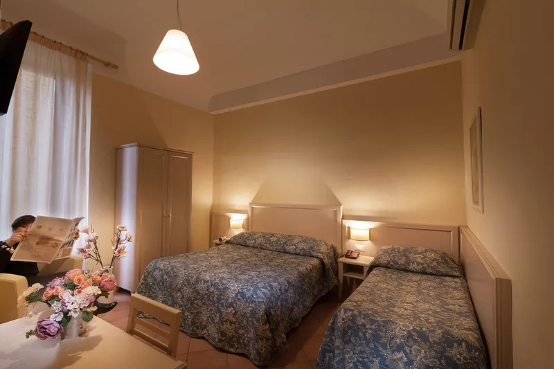 TRIPLE STANDARD Room, Eden, Florence