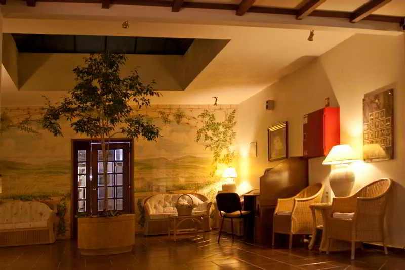Lobby, Alte, Algarve