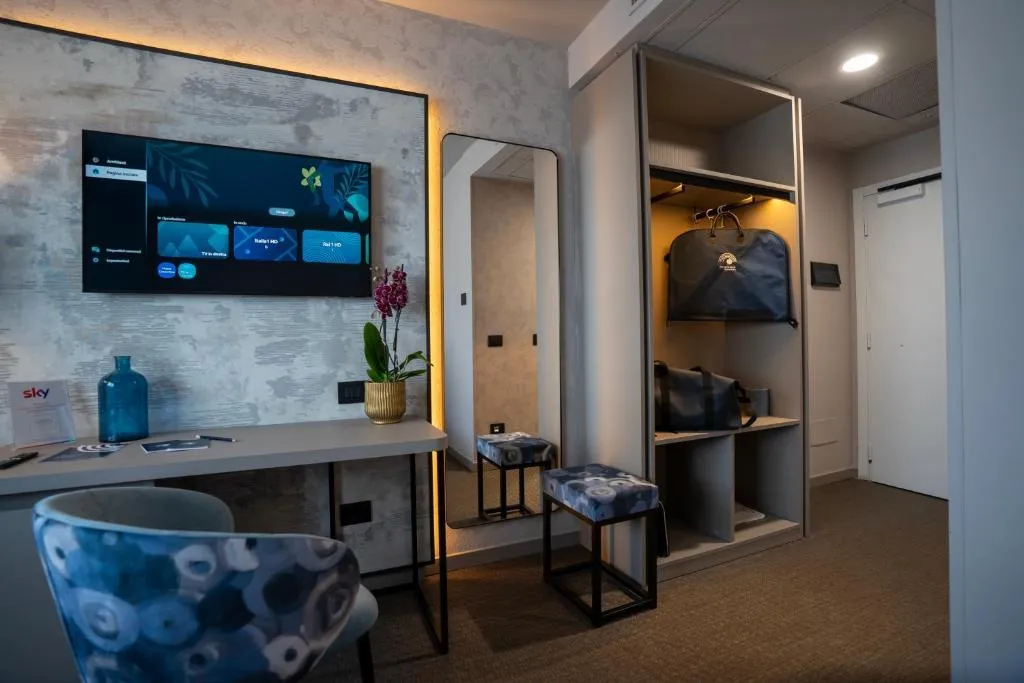 Double or Twin SUPERIOR WITH TERRACE Room, BV Oly Hotel, Rome