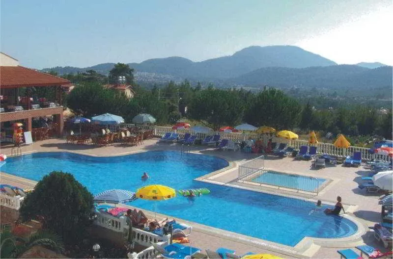 Pool, Leytur, Dalaman