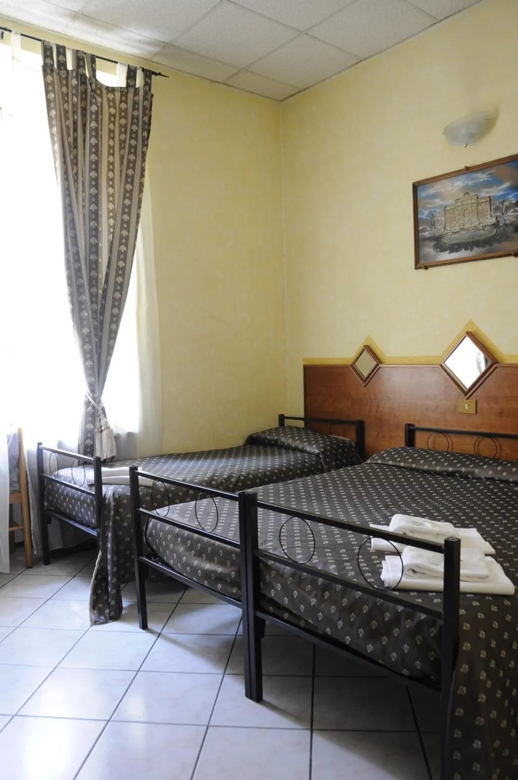 TRIPLE STANDARD Room, Hotel Farini, Rome