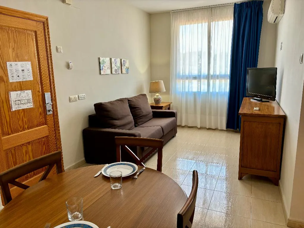 APARTMENT CAPACITY 4 ONE BEDROOM Room, Aparthotel Pinosol, Costa Blanca
