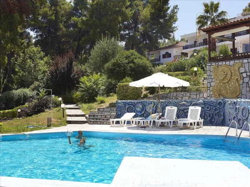 Pool, Forest Park, Halkidiki