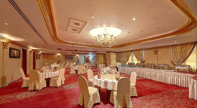 Restaurant, Royal Ascot Hotel, Dubai