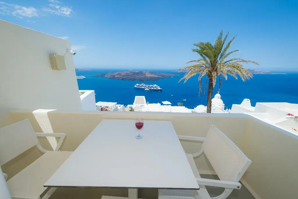 SUITE STANDARD Room, Pantelia Suites, Santorini