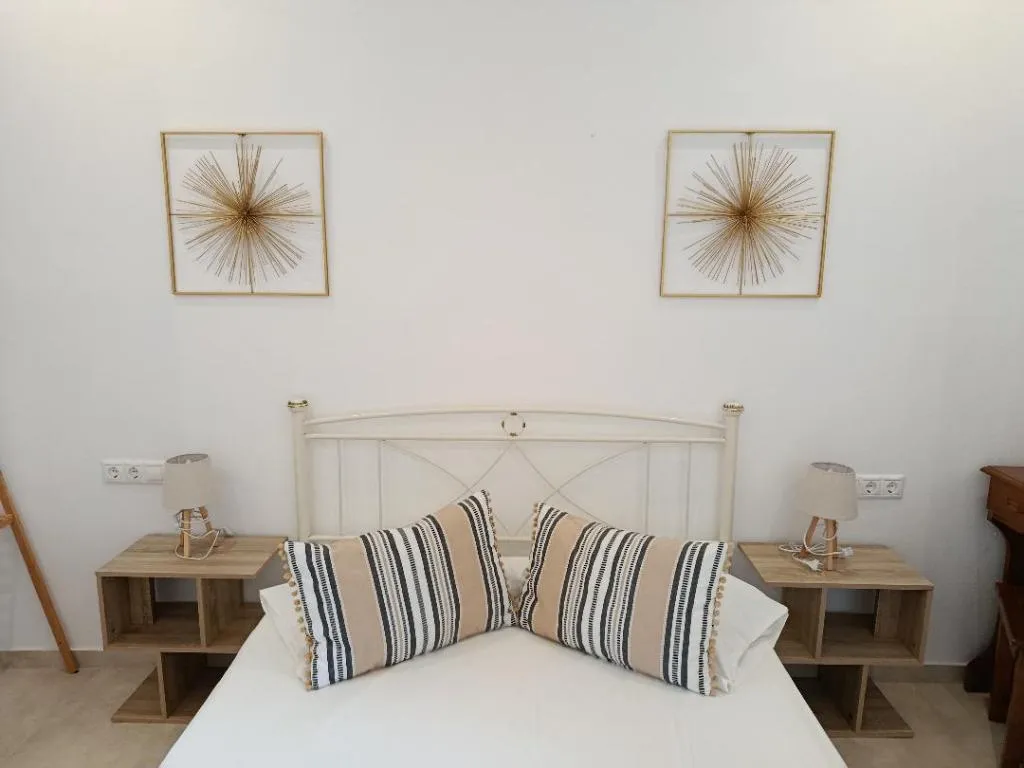 STUDIO STANDARD Room, Roza studios, Corfu