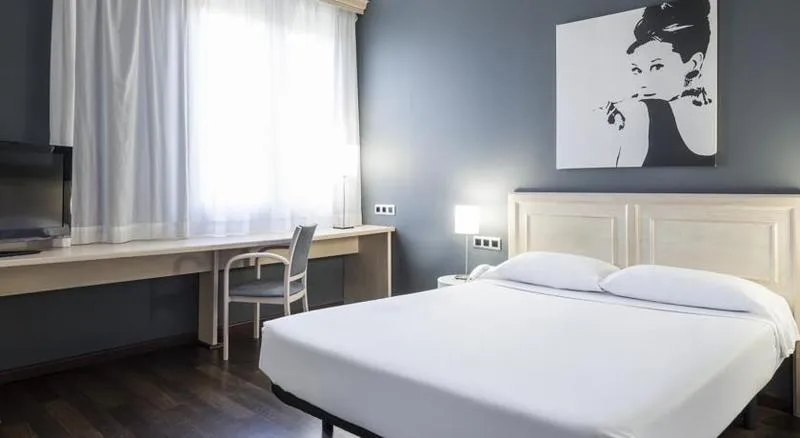 DOUBLE STANDARD Room, Ilunion Bel Art, Barcelona