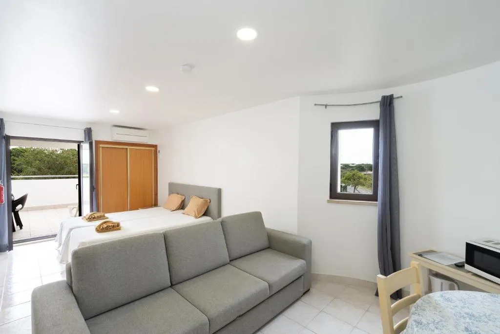 STUDIO CAPACITY 4 Room, Apartamentos Vale de Carros by Umbral, Algarve