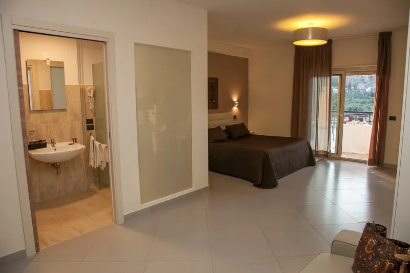 TRIPLE EXECUTIVE Room, 4 Spa Hotel, Catania